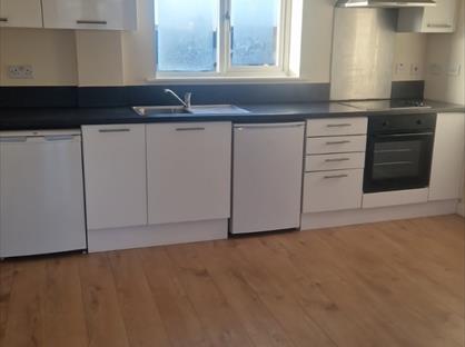 2 Bed Flat, Peterfield Road, PE7