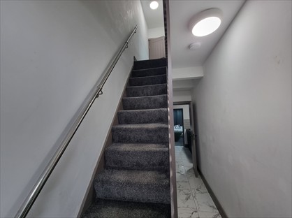 5 Bed Terraced House, Skinner Street, ME7