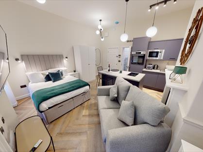 Studio Flat, Rodney Street, L1