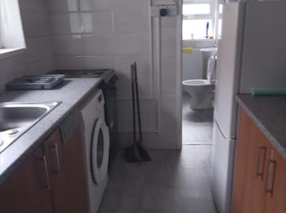 Room in a Shared House, Burton Road, DY1