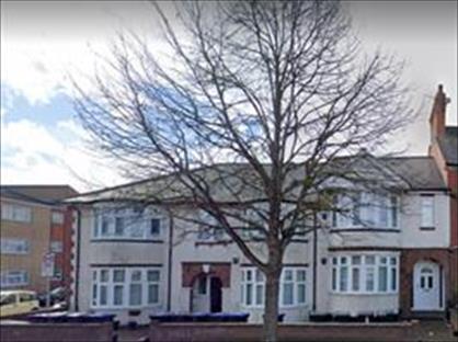 2 Bed Flat, Kingsthorpe Grove, NN2