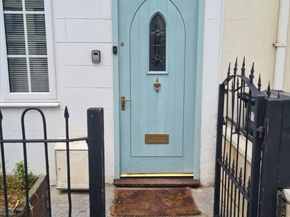 3 Bed Terraced House, Brougham Hayes, BA2