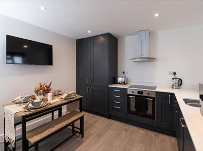 3 Bed Flat, Woodside Park Road, N12