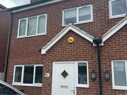 3 Bed Semi-Detached House, Siddelley Close, BS10
