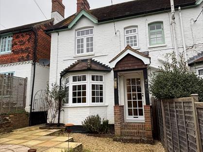 3 Bed Semi-Detached House, Mill Lane, GU8
