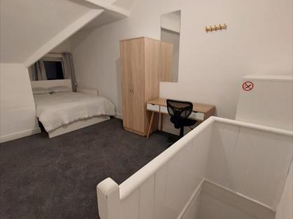 Room in a Shared House, Fletcher Road, ST4