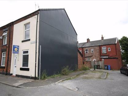 2 Bed End Terrace, Howard Street, OL7