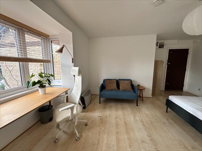 Studio Flat, Gaugin Court, SE16