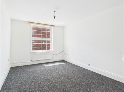 1 Bed Maisonette, York Street, DY13