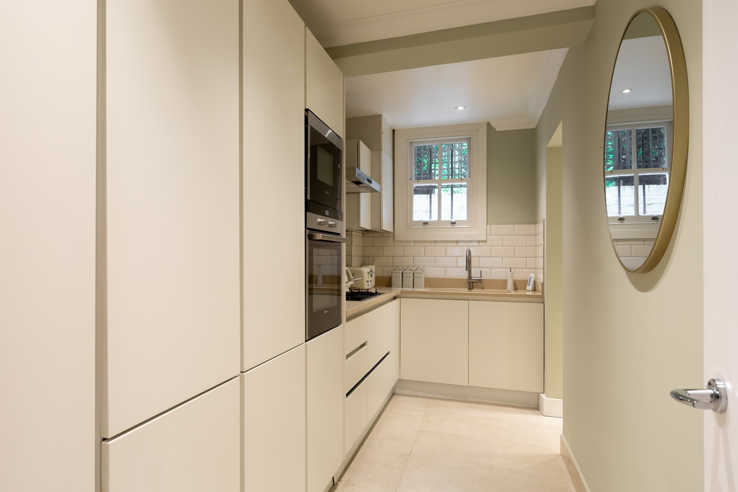 Additional image 3 of 3 Bed Flat, Sydney Place, SW7, N1 7GU