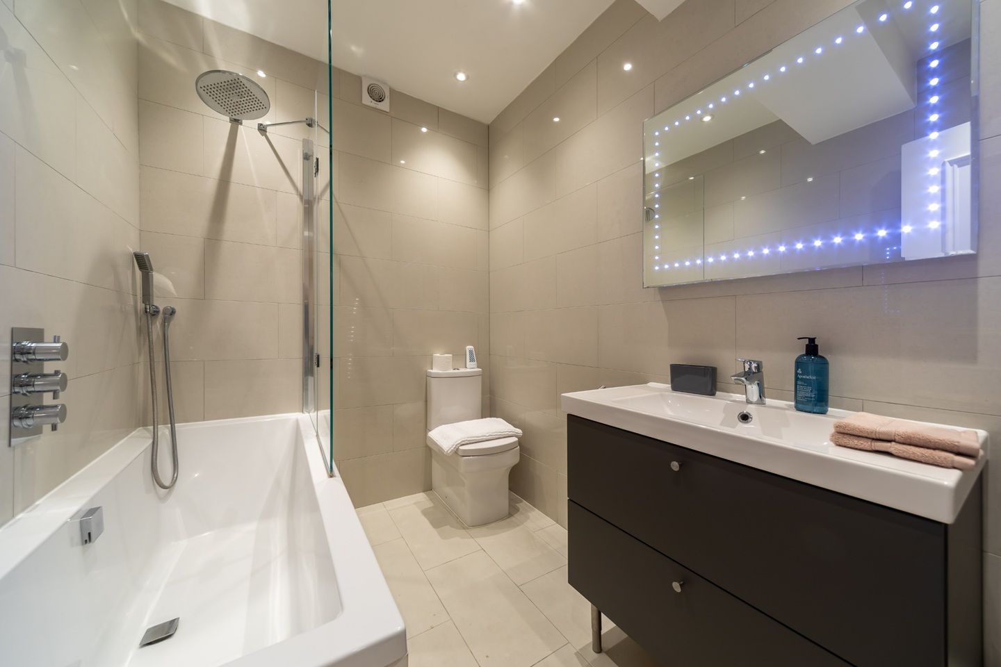 Additional image 11 of 3 Bed Flat, Sydney Place, SW7, N1 7GU