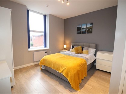 Room in a Shared Flat, Heaton House, BL9