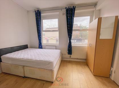 Studio Flat, Holloway Road, N7