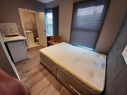 Studio Flat, Framfield Road, W7