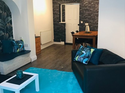 2 Bed Terraced House, Norfolk Place, PE21