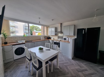 Room in a Shared Flat, Harwood Grove, B90