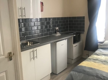 Studio Flat, Belmont Road, N15