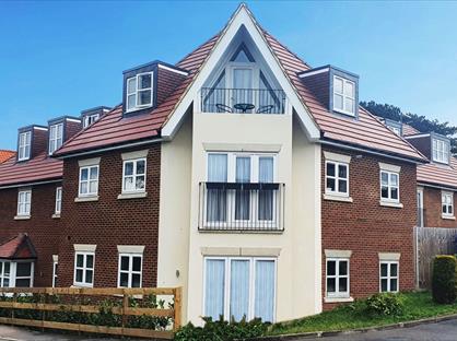 1 Bed Flat, Landmark Court, SL4