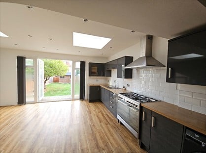 4 Bed End Terrace, Buckfast Road, SM4