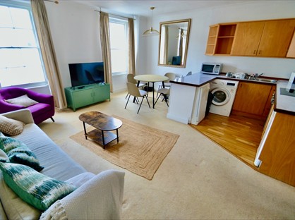 2 Bed Flat, Gloucester Street, SW1V