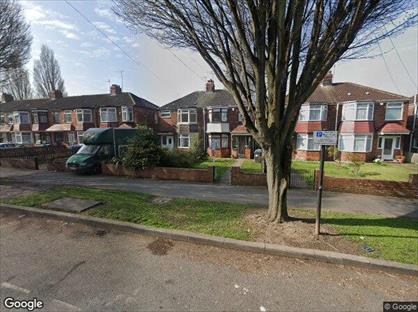 3 Bed Terraced House, Cranbrook Avenue, HU6