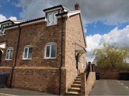 2 Bed End Terrace, Angle Common, CB7