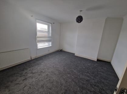 4 Bed Semi-Detached House, Bowness Road, M24