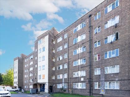 Room in a Shared Flat, Rodgers House, SW4