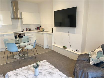 1 Bed Flat, Church Road, BN3