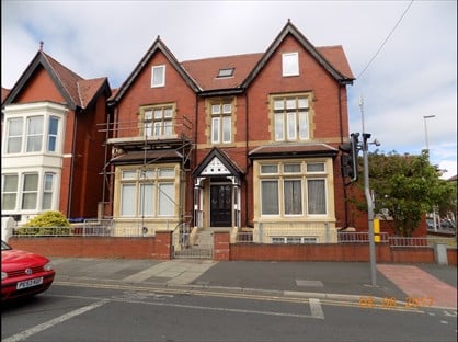 2 Bed Flat, Park Court, FY1