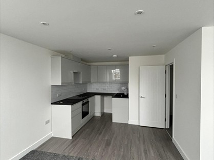 1 Bed Flat, Harrison Court, ME8