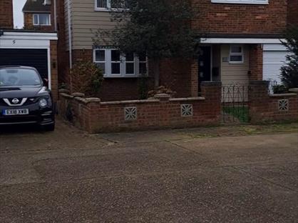 4 Bed Detached House, Aylett Close, SS8