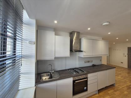 1 Bed Flat, Oakfield Road, E17