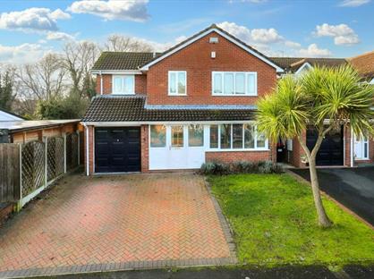 4 Bed Detached House, Leeses Close, TF5