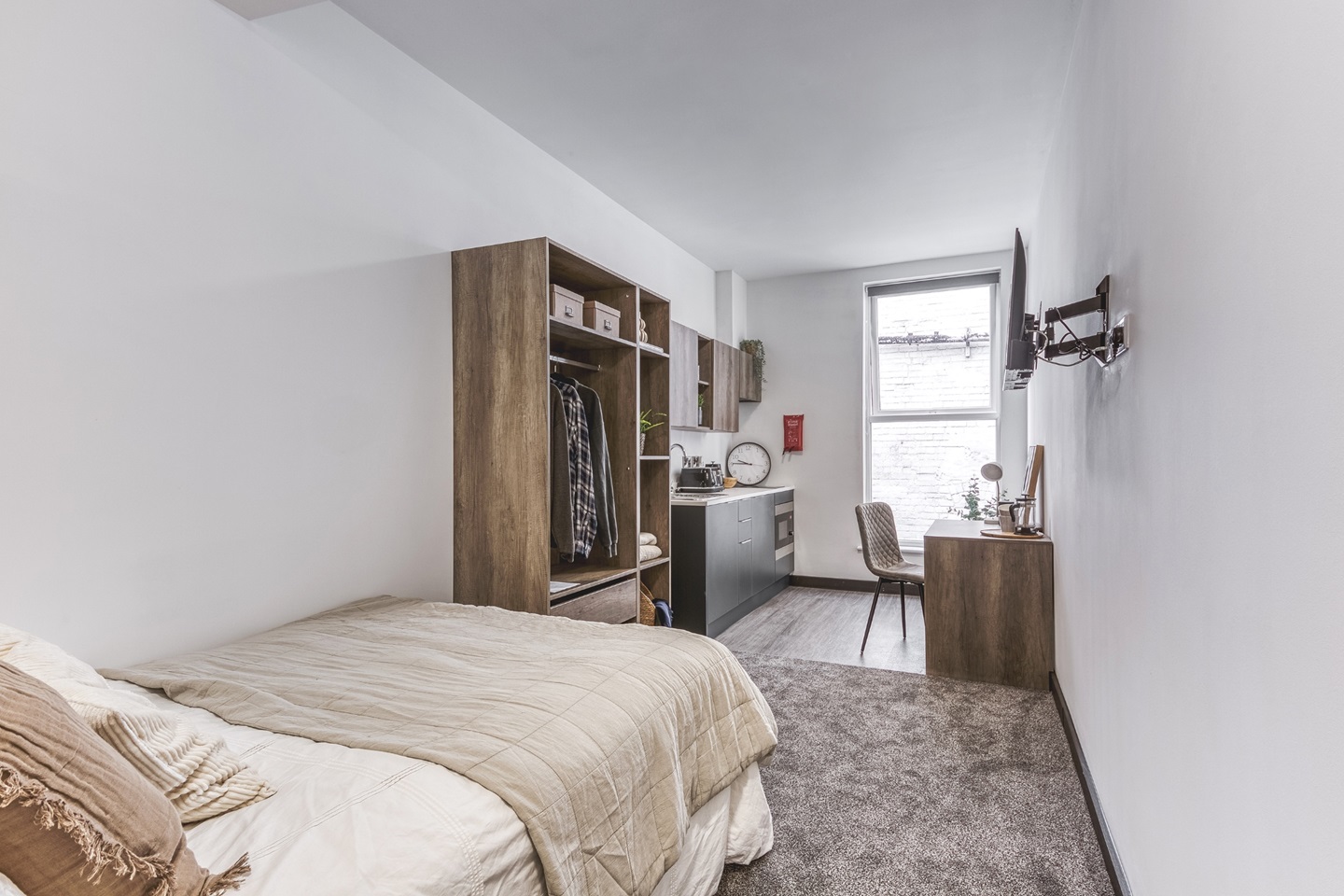 Studio Flat, Babington Lane, DE1