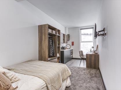 Studio Flat, Babington Lane, DE1
