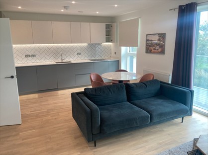 2 Bed Flat, Arber House, UB1