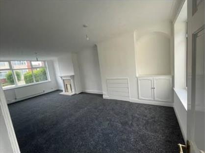 1 Bed Flat, Tong Road, LS12
