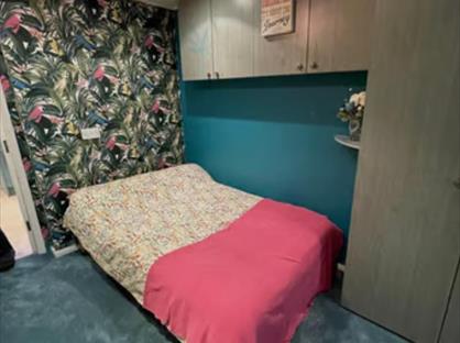 Room in a Shared House, Glengall Road, HA8