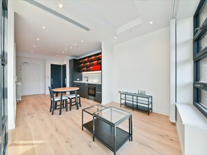 Studio Flat, Defoe House, E14