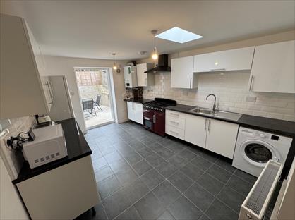 Room in a Shared House, Cairns Crescent, BS2