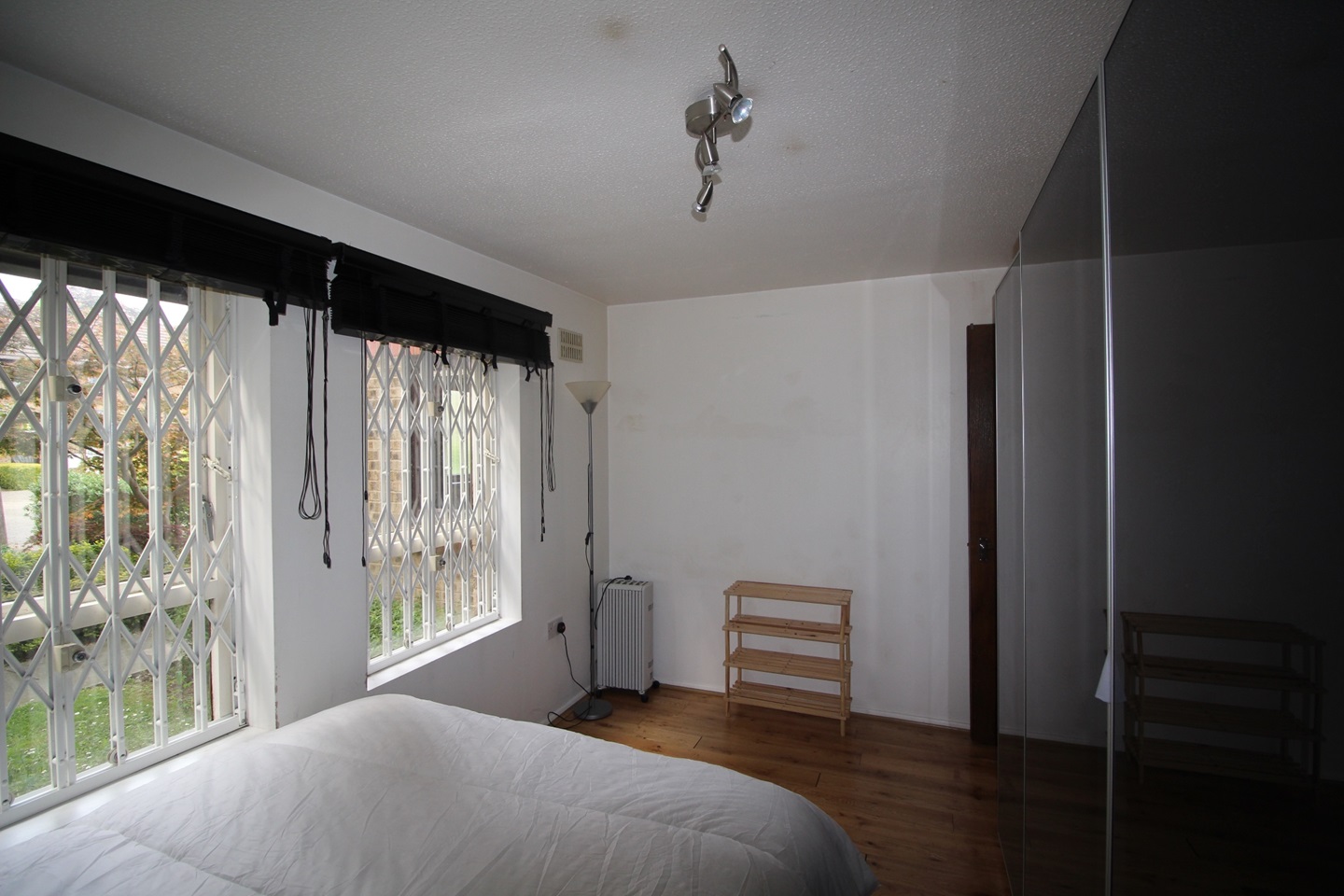London 1 Bed Flat, Wedmore Gardens, N19 To Rent Now for £1,595.00 p/m