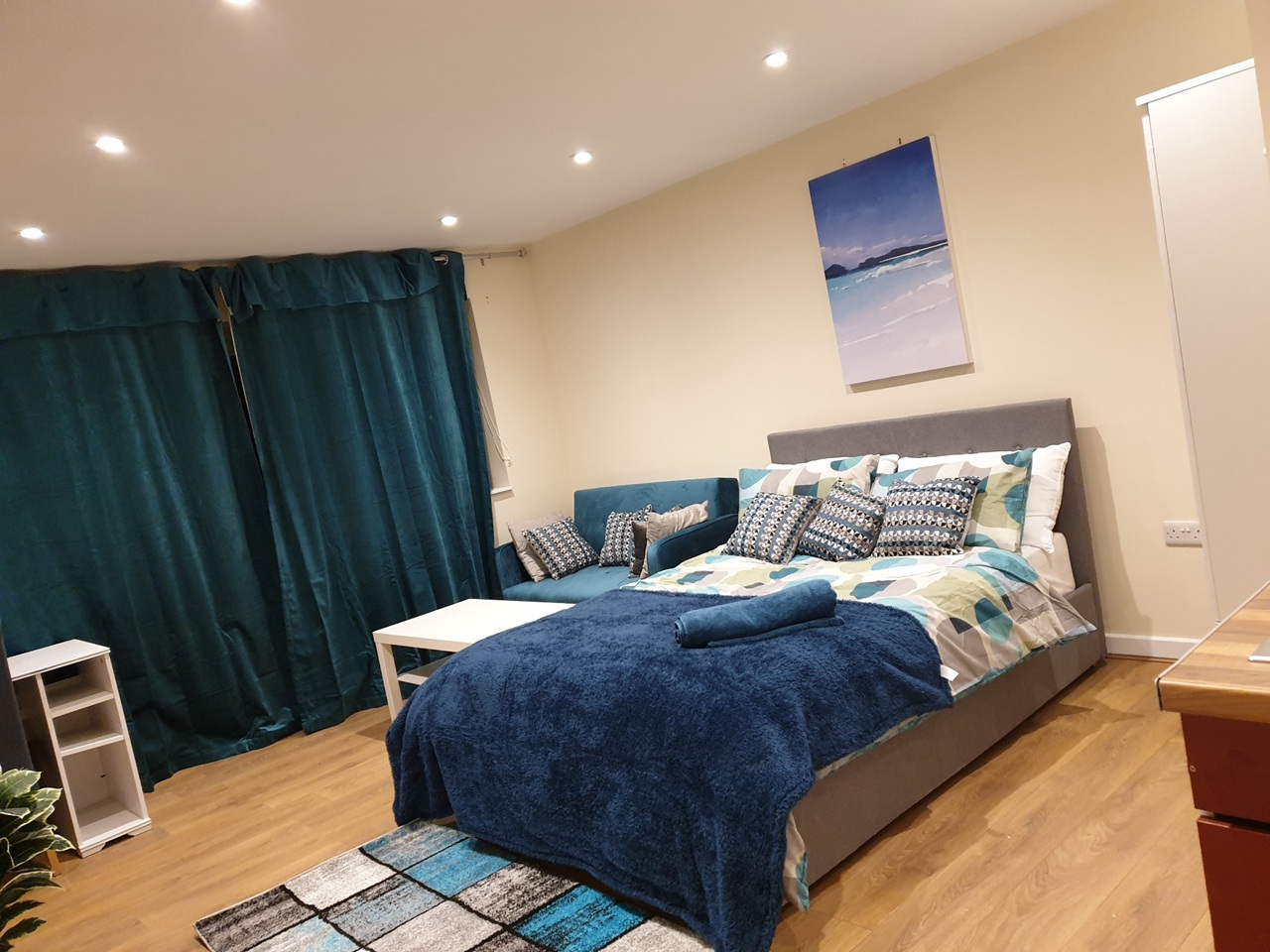 Additional image 7 of 3 Bed End Terrace, Caravere Close, CB4, N1 7GU