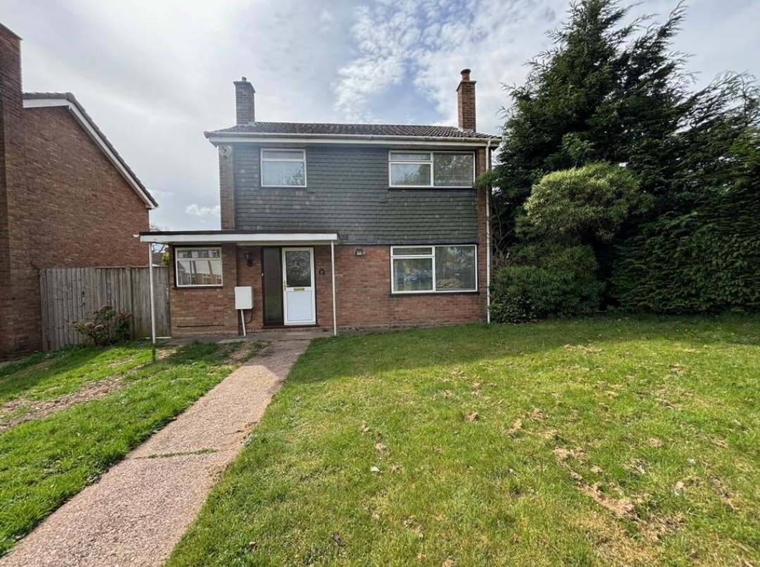 3 Bed Detached House, The Close, B17