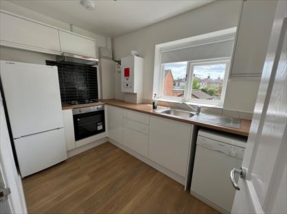 1 Bed Maisonette, Wash Road, CM13