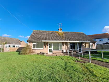 1 Bed Bungalow, Penyard Gardens, HR9