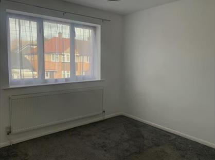 Room in a Shared House, Heron Way, RM14