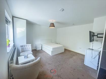 Studio Flat, Sevington Road, NW4