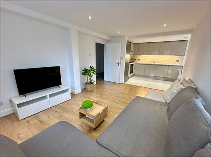 2 Bed Flat, Park Road, N14