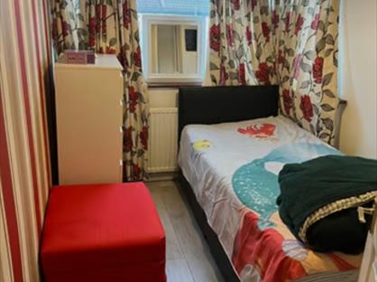 Room in a Shared House, Beam Avenue, RM10